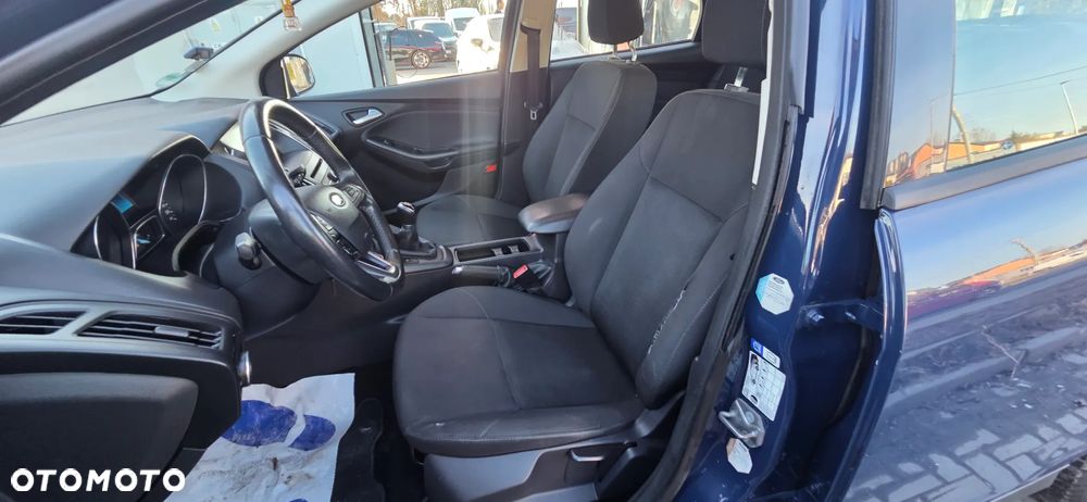 Ford Focus - 28