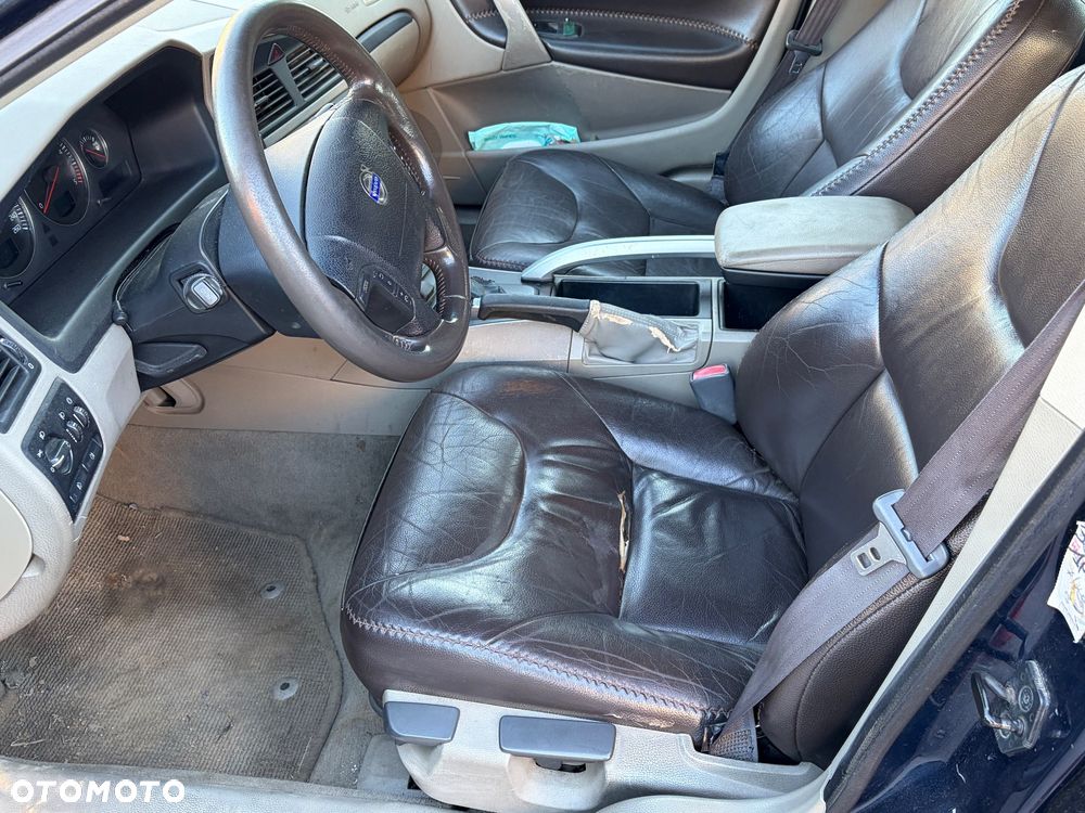 Volvo XC 70 2.4 AWD Automatik Momentum - 6