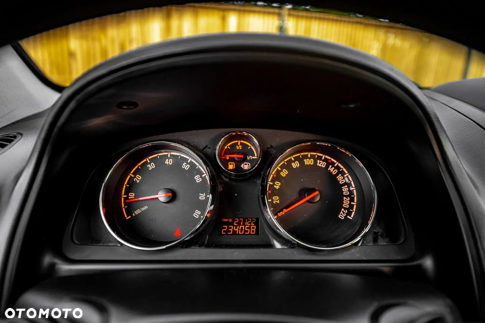 Opel Antara 2.4 4x4 Cosmo - 24
