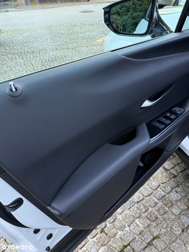 Lexus UX 250h GPF F Sport Edition AWD - 13
