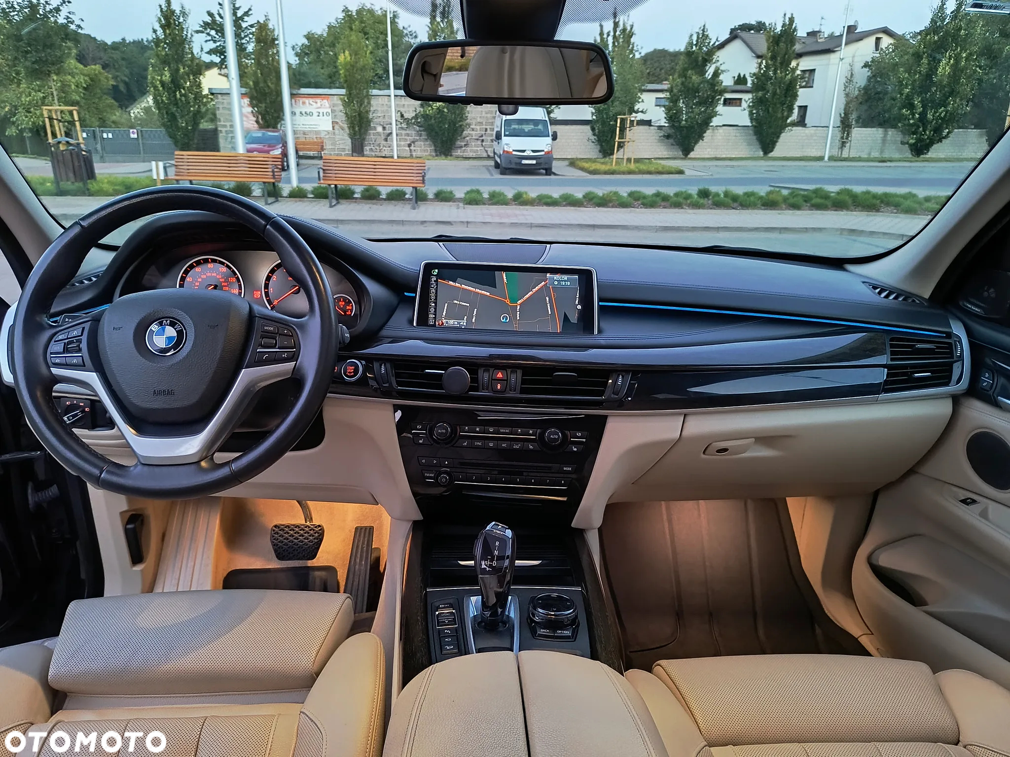 BMW X5 xDrive50i - 13