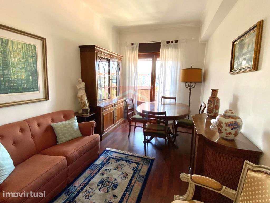 Apartamento T3 na Estrada da Luz, Benfica - Grande imagem: 2/38