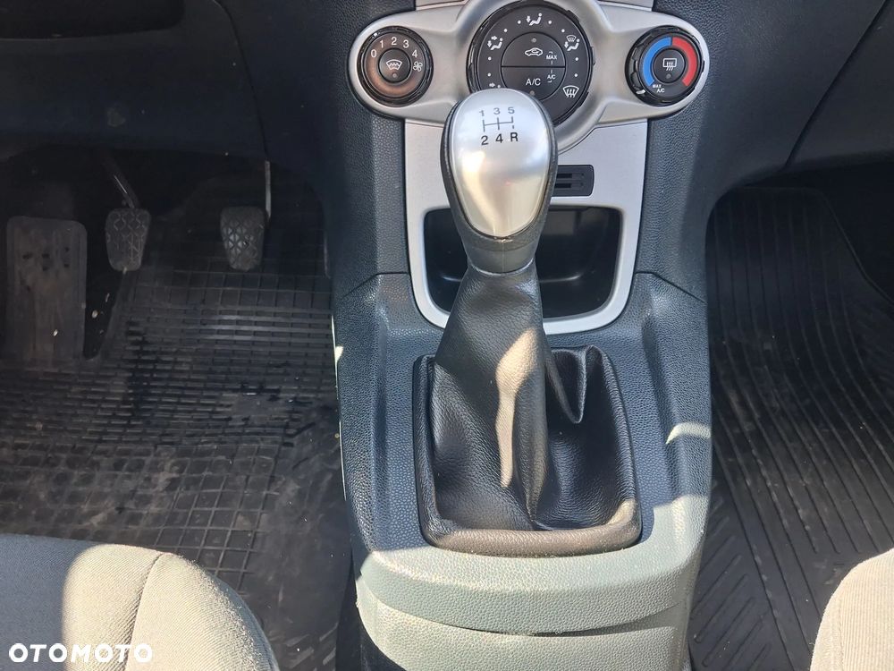 Ford Fiesta 1.4 Trend EU5 - 20