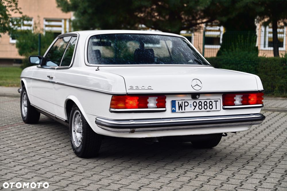 Mercedes-Benz W123 - 11