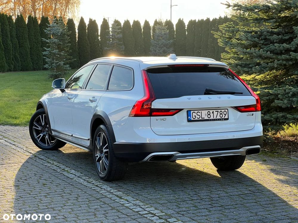 Volvo V90 Cross Country D5 AWD Pro - 12