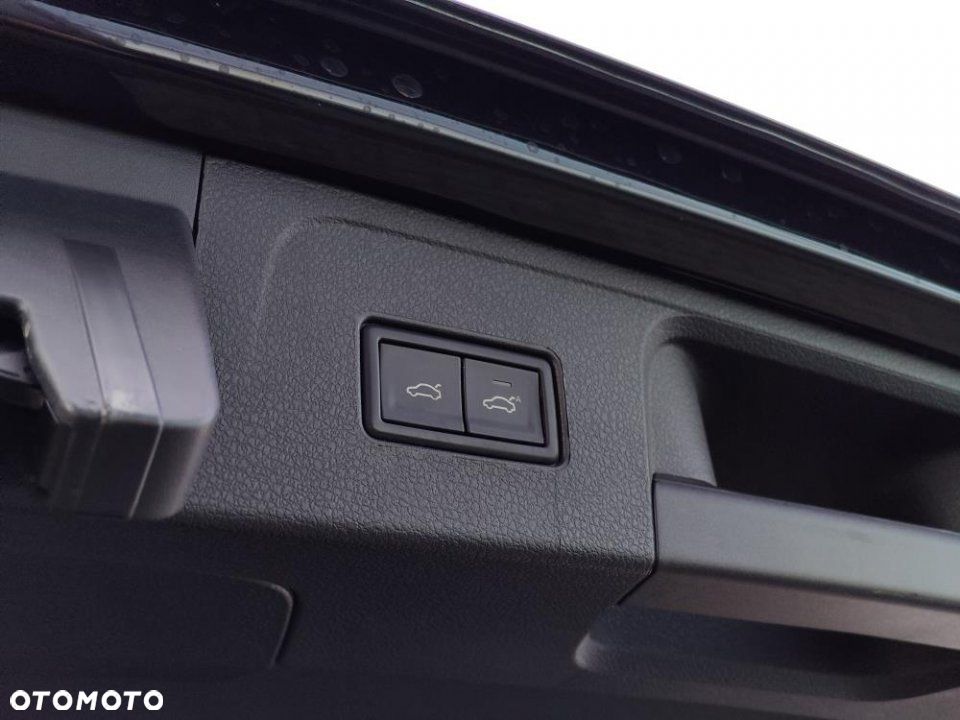 Volkswagen Passat - 12