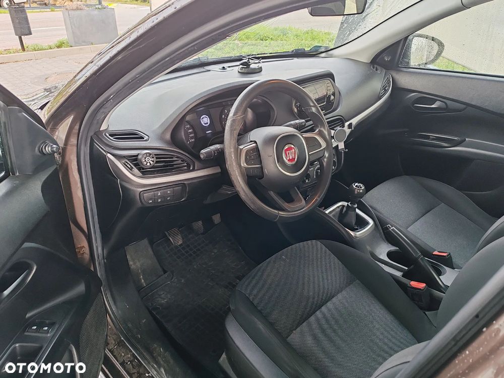 Fiat Tipo 1.4 16V - 10