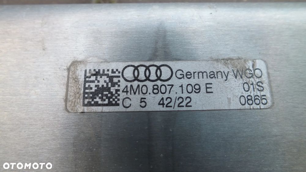 Belka zderzaka przedniego Audi Q7 4M0 - 5