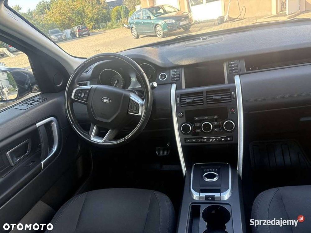 Land Rover Discovery Sport - 9