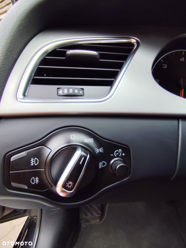 Audi A4 Avant 2.0 TDI DPF multitronic Ambiente - 9