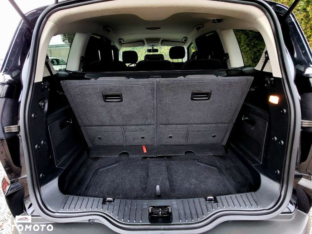 Ford S-Max - 22