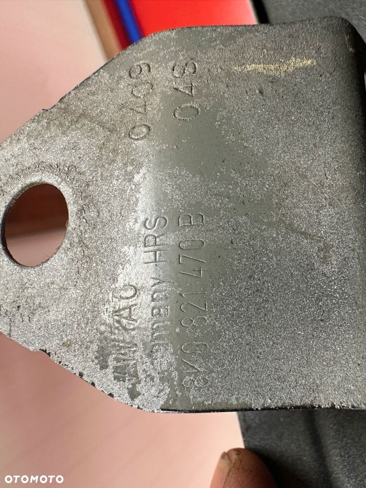 BŁOTNIK BIAŁY PRZEDNI PRAWY AUDI A4 B8 8K0 - 9