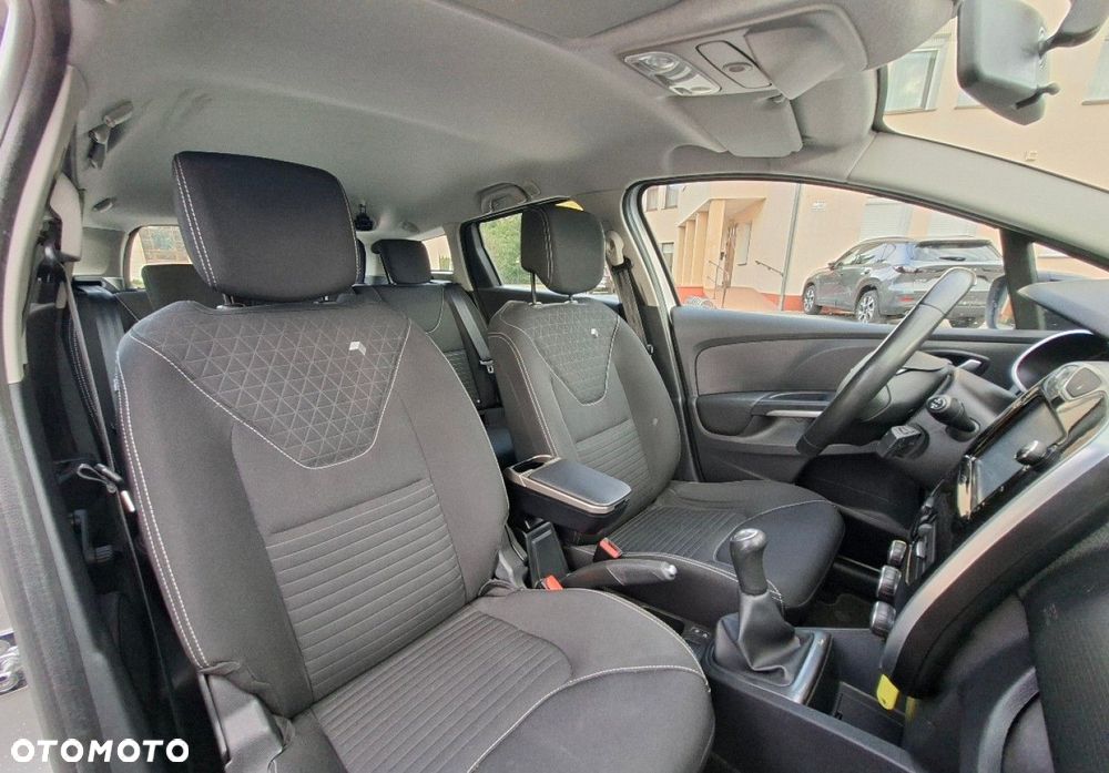 Renault Clio - 16