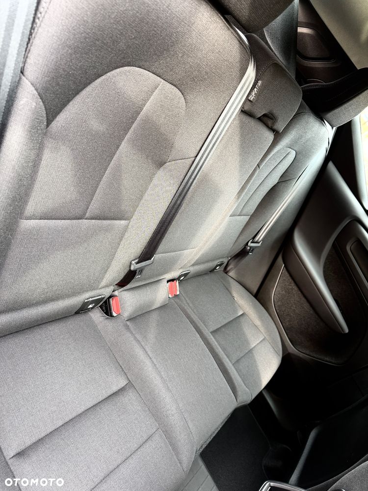 Volvo XC 40 T3 Momentum - 19