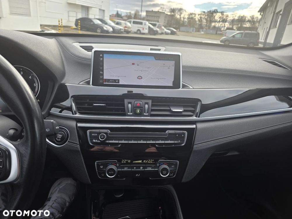 BMW X1 xDrive18d Advantage - 16