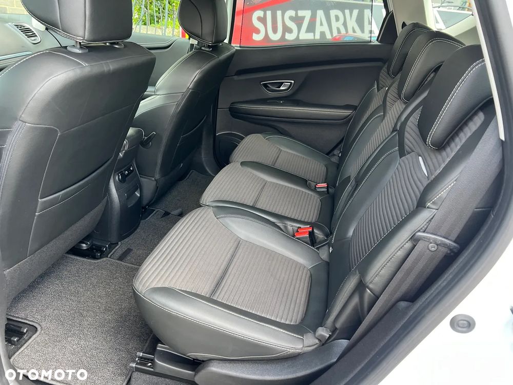 Renault Scenic ver-1-3-tce-fap-intens - 26