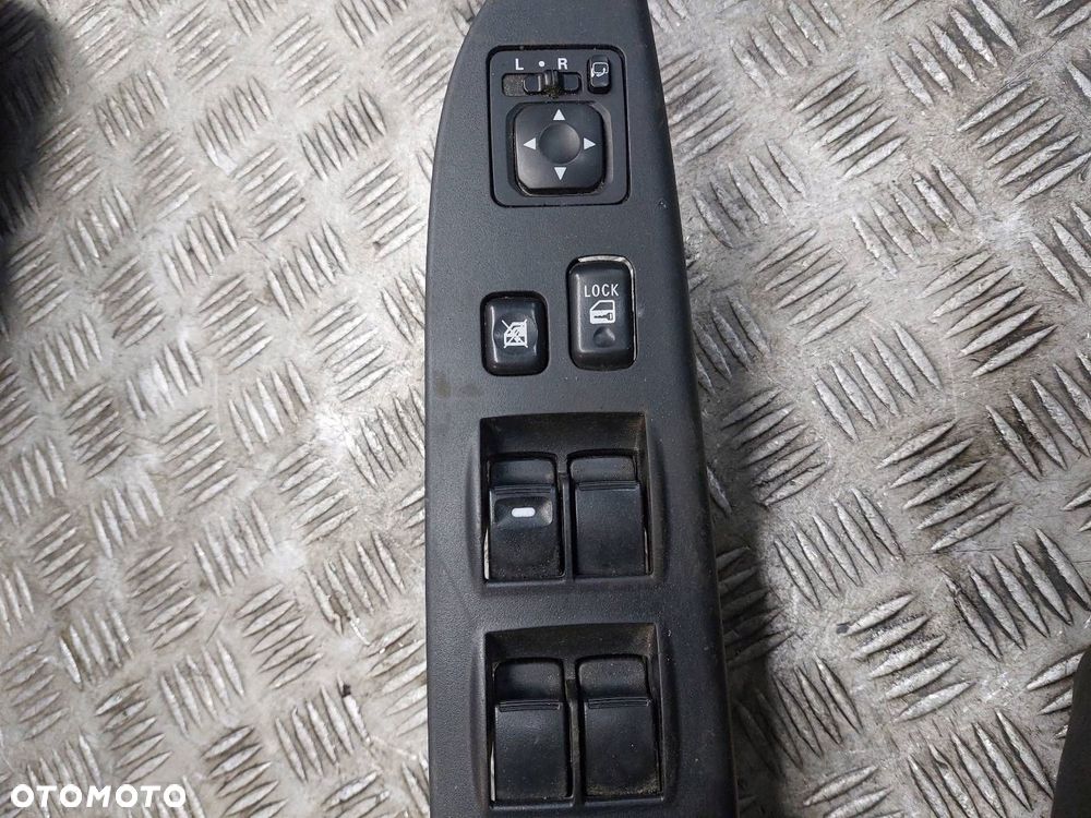 PANEL STEROWANIA SZYB MITSUBISHI ASX I 7221B055ZZ 8608A207 183569 - 2