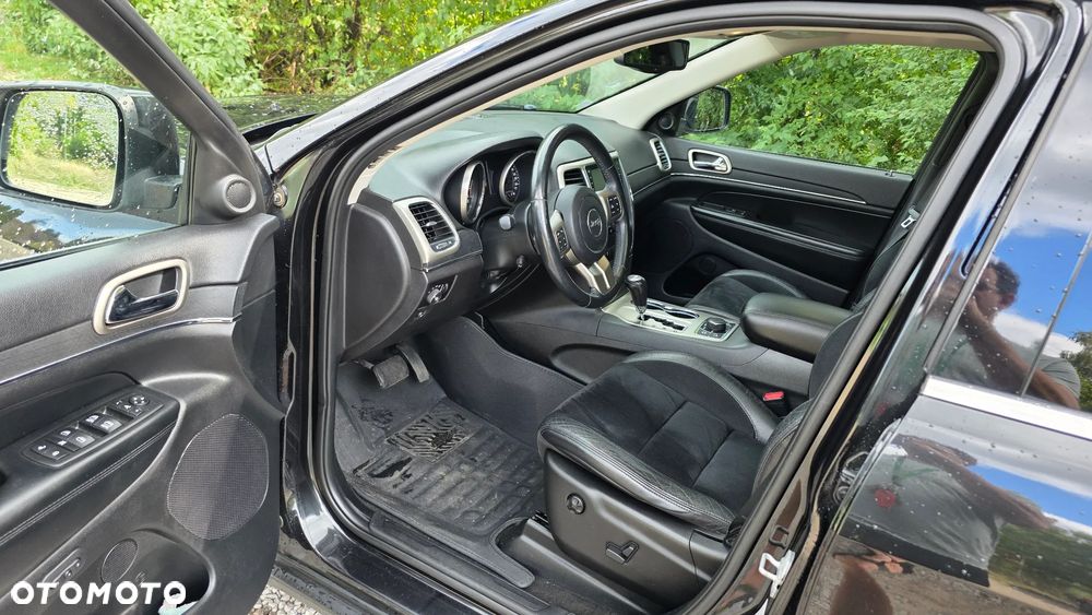 Jeep Grand Cherokee - 8
