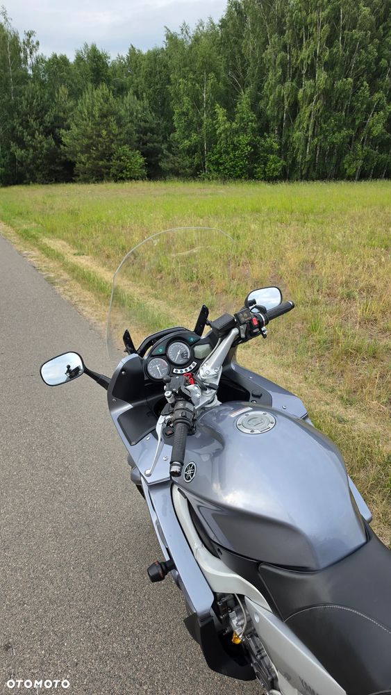 Yamaha FJR - 7