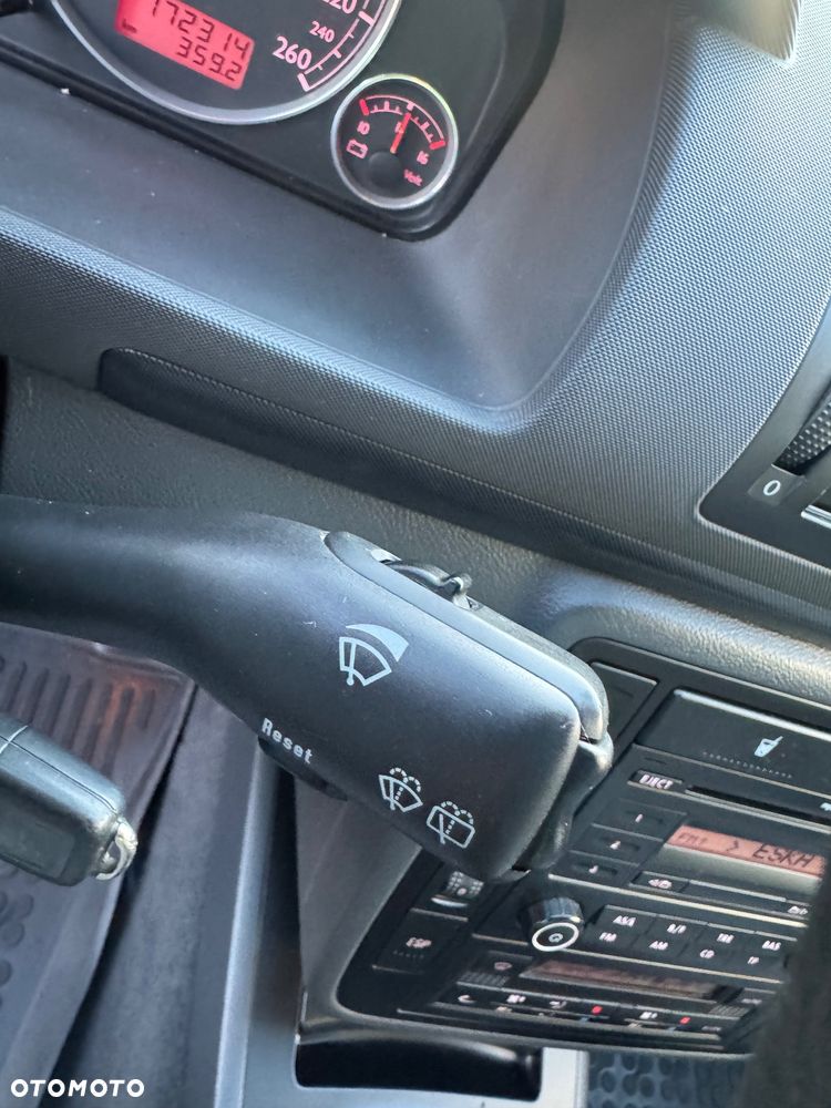 Seat Alhambra 1.8T Reference - 22