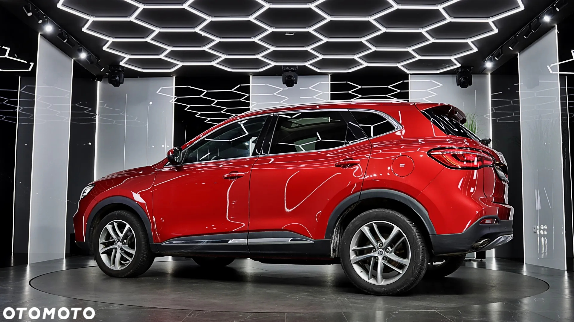 MG EHS 1.5T-GDI PHEV Luxury - 12