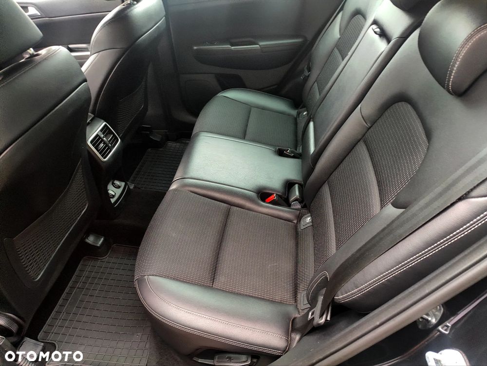 Kia Sportage 1.6 CRDI Black Edition Plus 2WD - 13