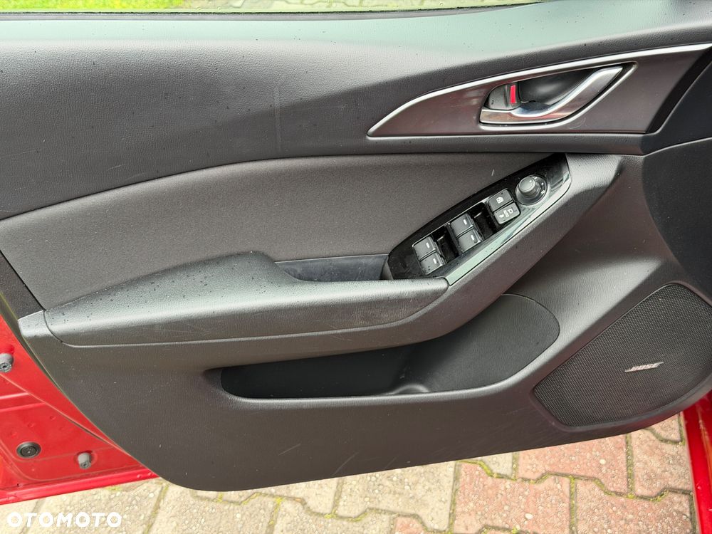 Mazda 3 SKYACTIV-G 120 KIZOKU - 32