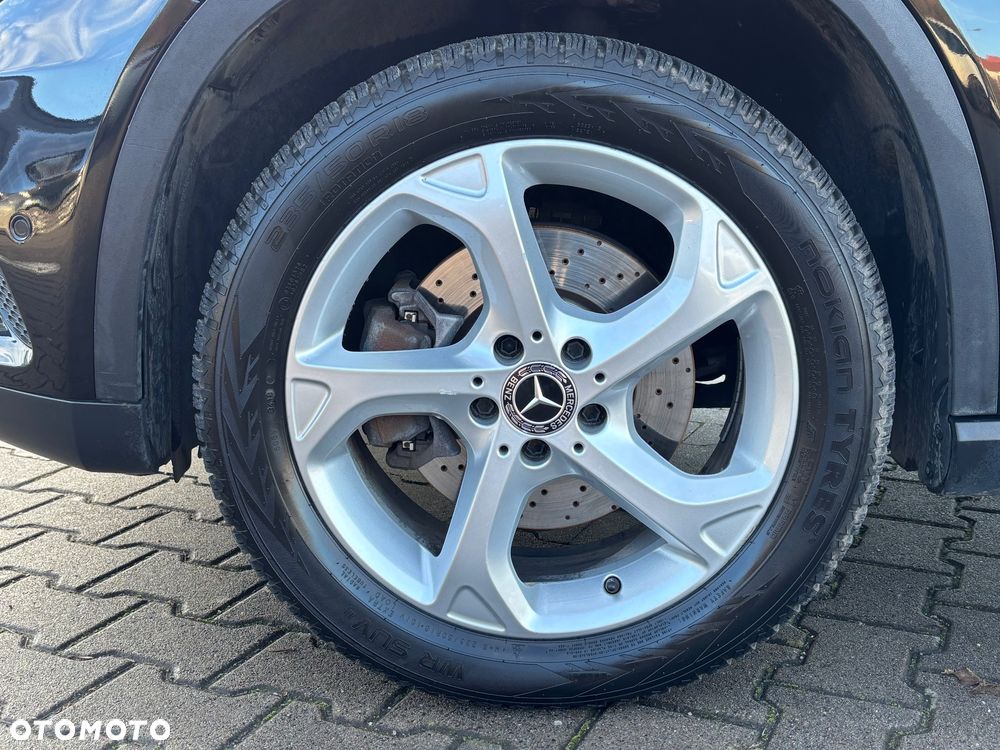 Mercedes-Benz GLA 250 4Matic 7G-DCT UrbanStyle Edition - 38