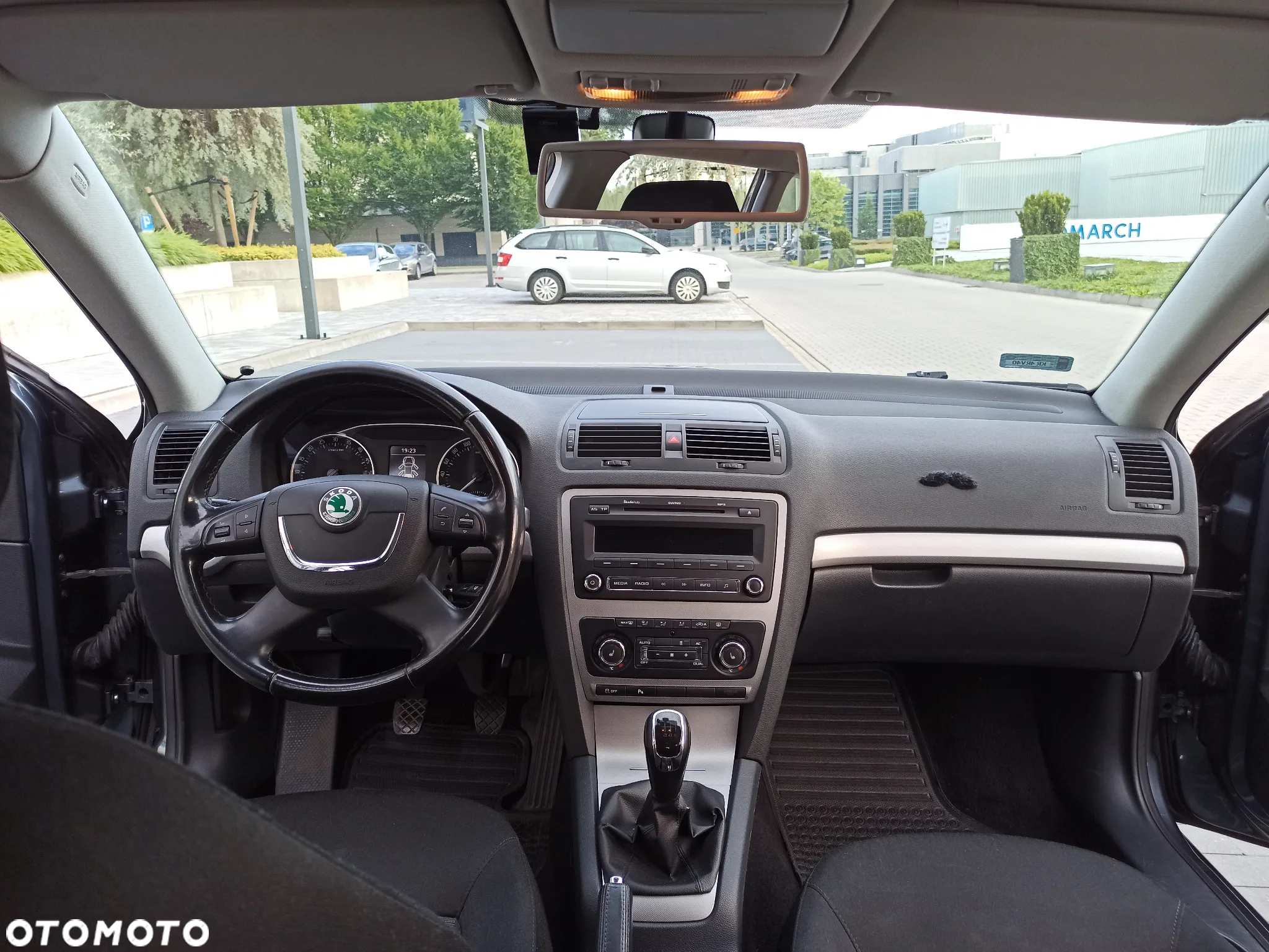Skoda Octavia 2.0 TDI DPF Elegance - 26