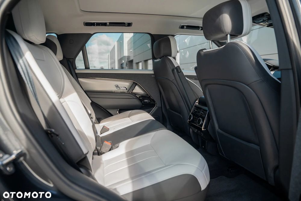 Land Rover Range Rover Sport - 15