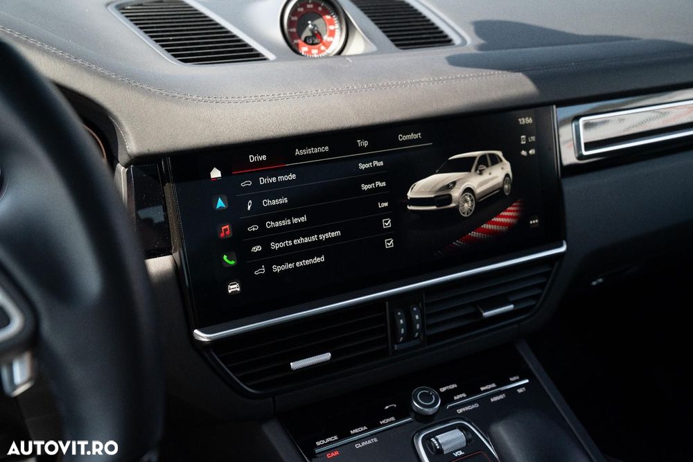 Porsche Cayenne Turbo - 11