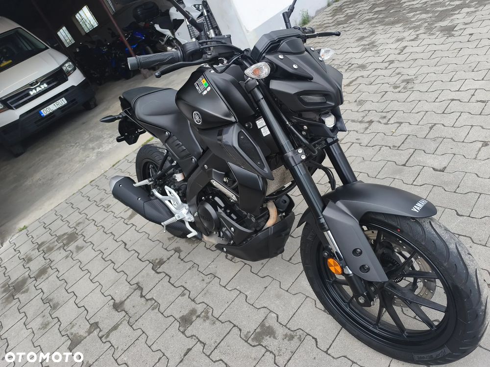 Yamaha MT - 4