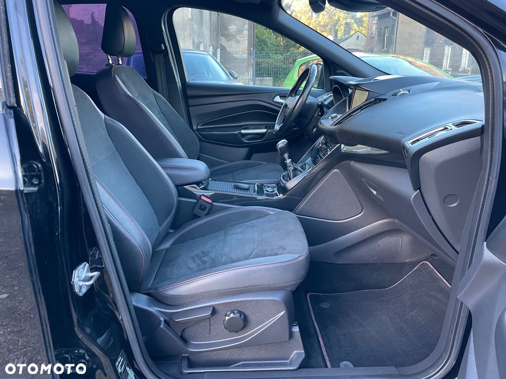 Ford Kuga 1.6 EcoBoost 2x4 SYNC - 17