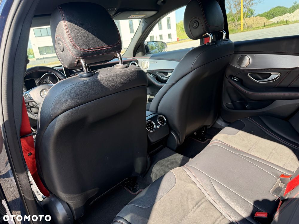 Mercedes-Benz Klasa C AMG 43 4Matic 9G-TRONIC - 21