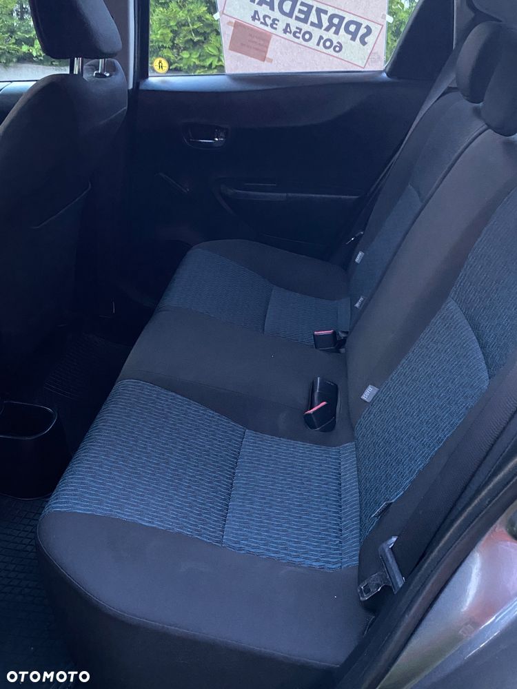 Toyota Yaris 1.33 Active - 12