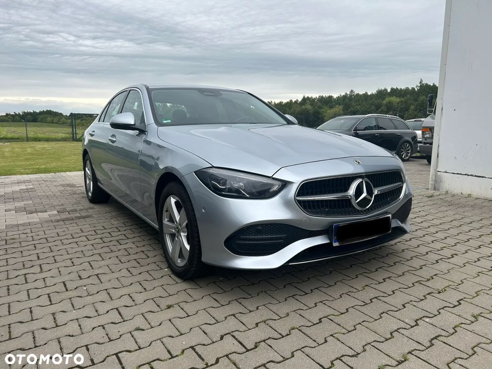 Mercedes-Benz Klasa C 180 9G-TRONIC Avantgarde - 17