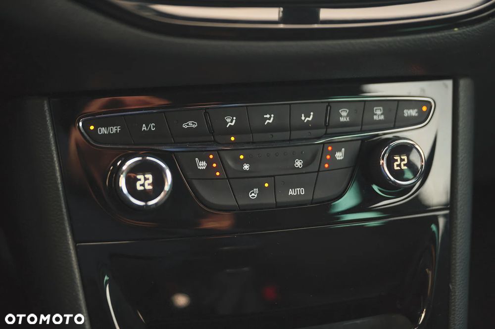 Opel Astra 1.4 Turbo Dynamic - 28