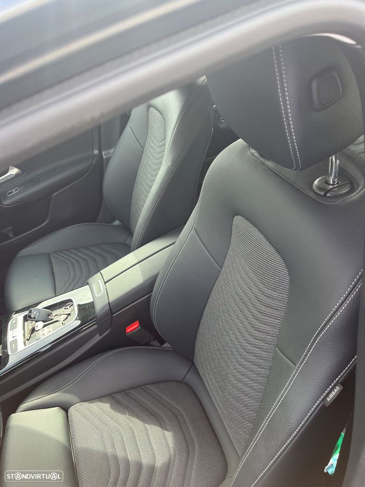 Mercedes-Benz A 200 Standard - 12