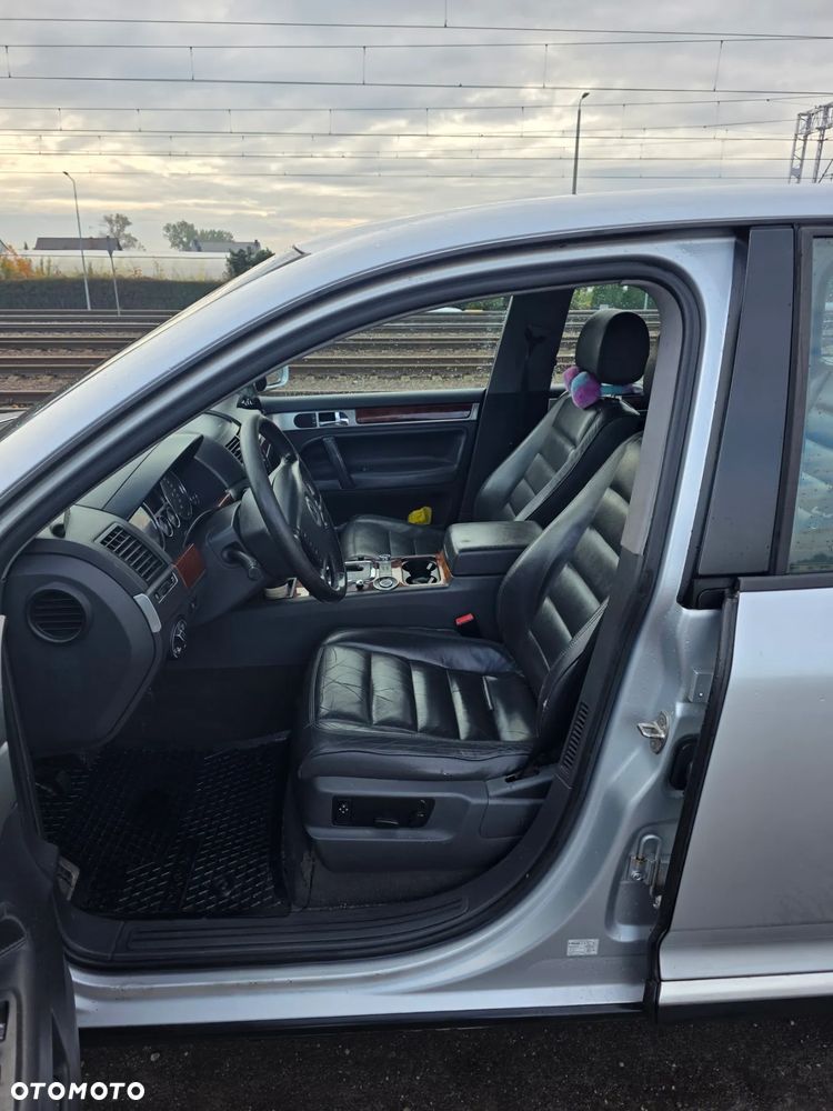 Volkswagen Touareg 2.5 R5 TDI Tiptr - 8