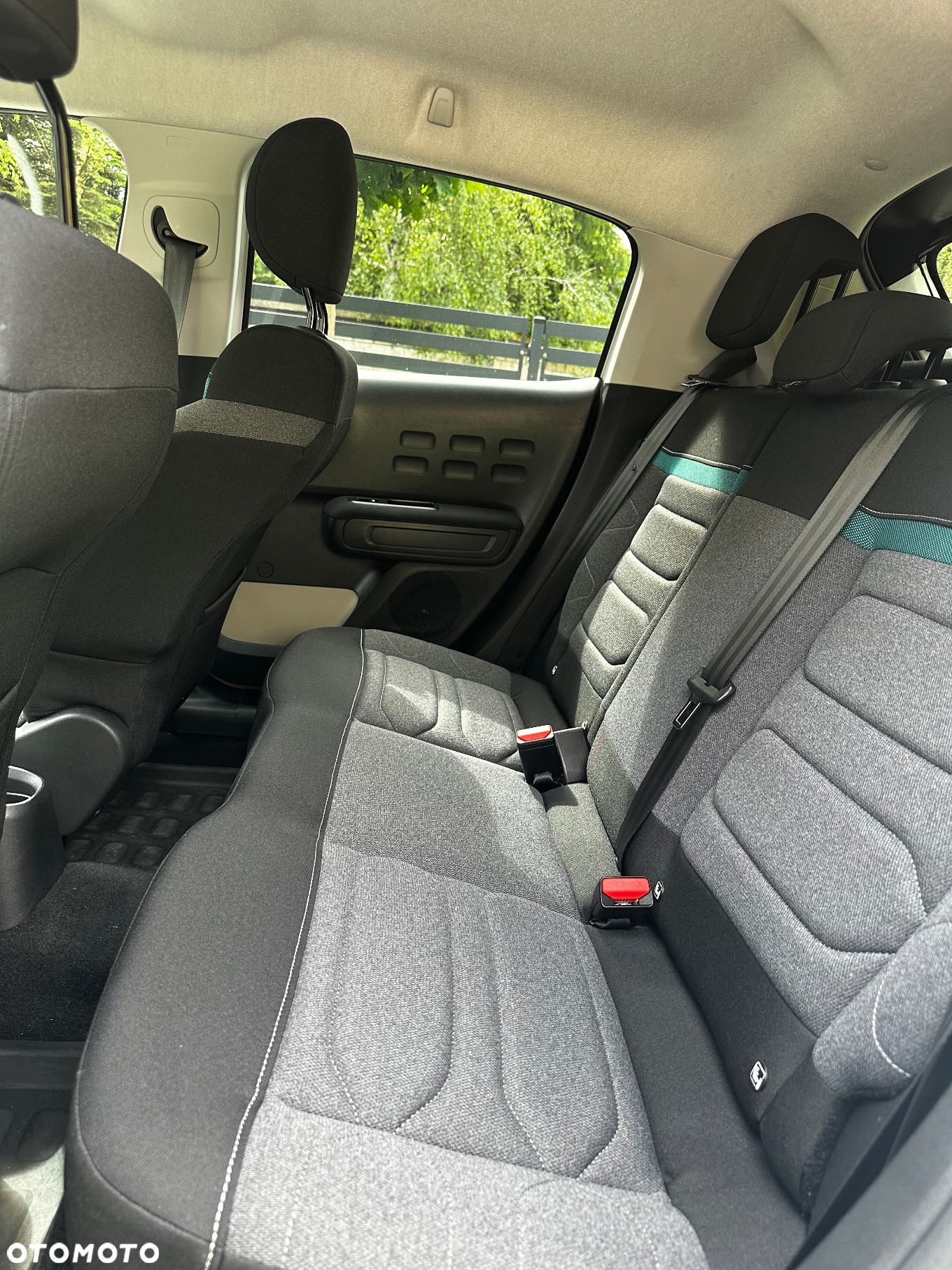Citroën C3 1.2 PureTech Shine EAT6 - 17
