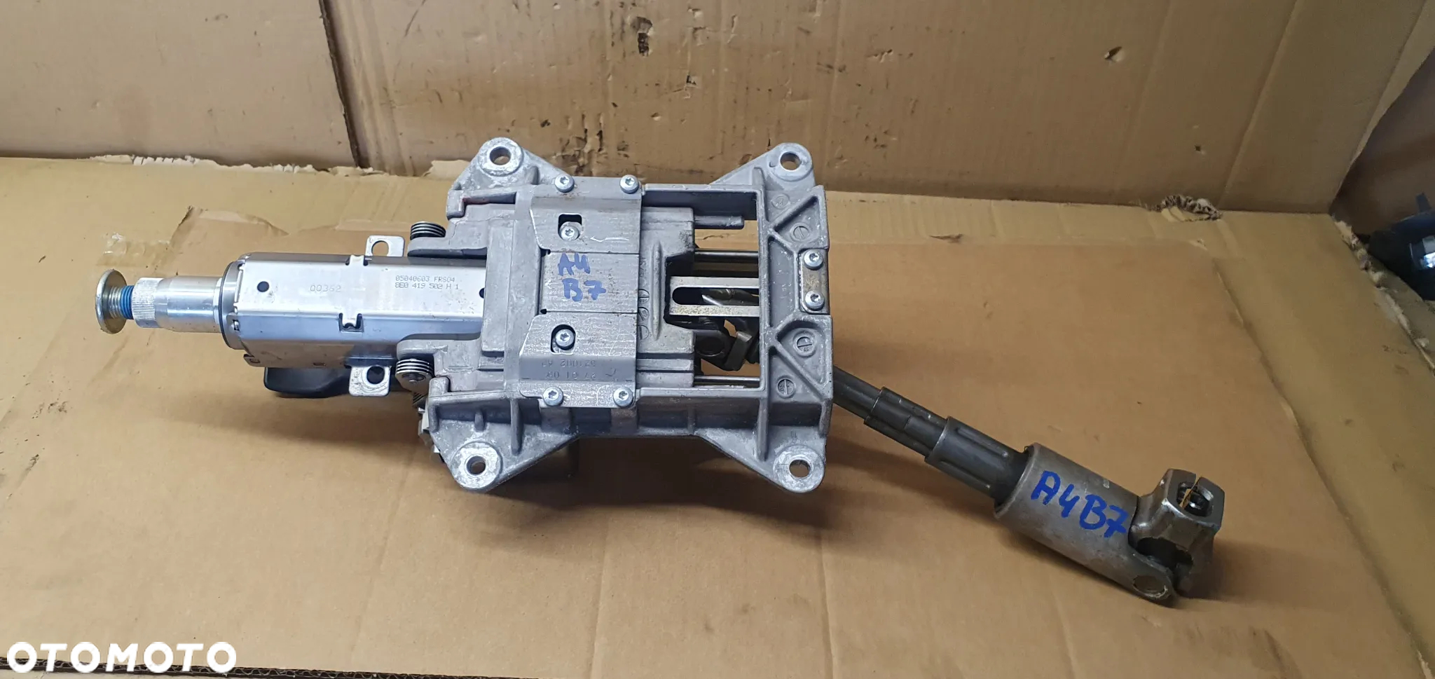 Kolumna kierownicza krzyżak Audi A4 B7 8E0419502H - 6