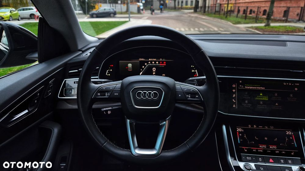 Audi Q8 55 TFSI quattro tiptronic - 17
