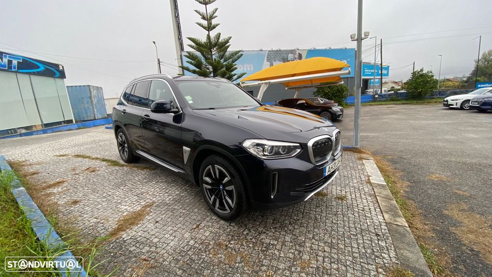 BMW iX3 Inspiring - 3