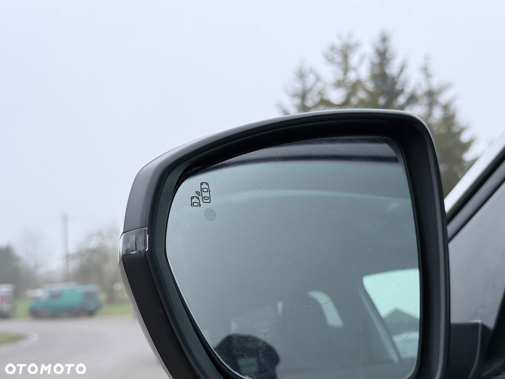 Peugeot 5008 BlueHDi 130 EAT8 GT - 23