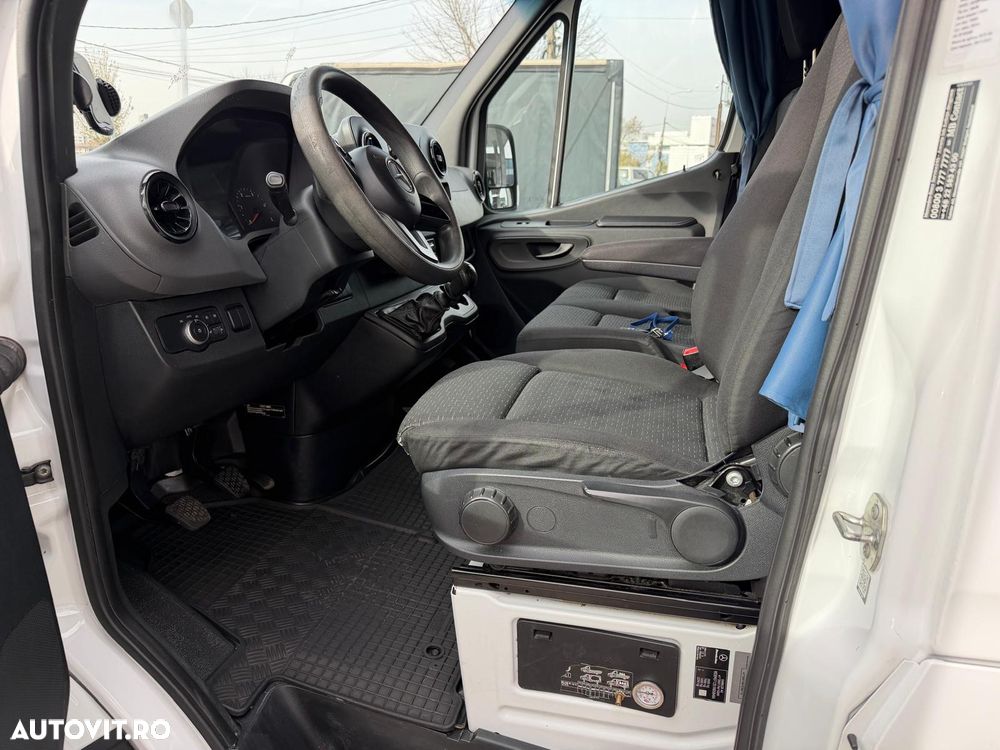 Mercedes-Benz Sprinter - 9