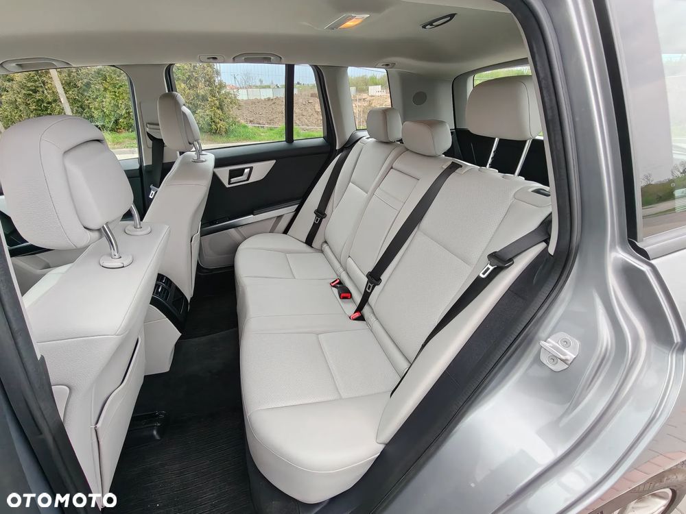 Mercedes-Benz GLK 250 CDI DPF 4Matic BlueEFFICIENCY 7G-TRONIC - 22