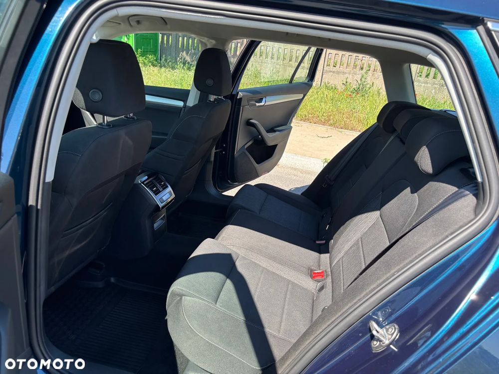 Skoda Superb 2.0 TDI Ambition - 13