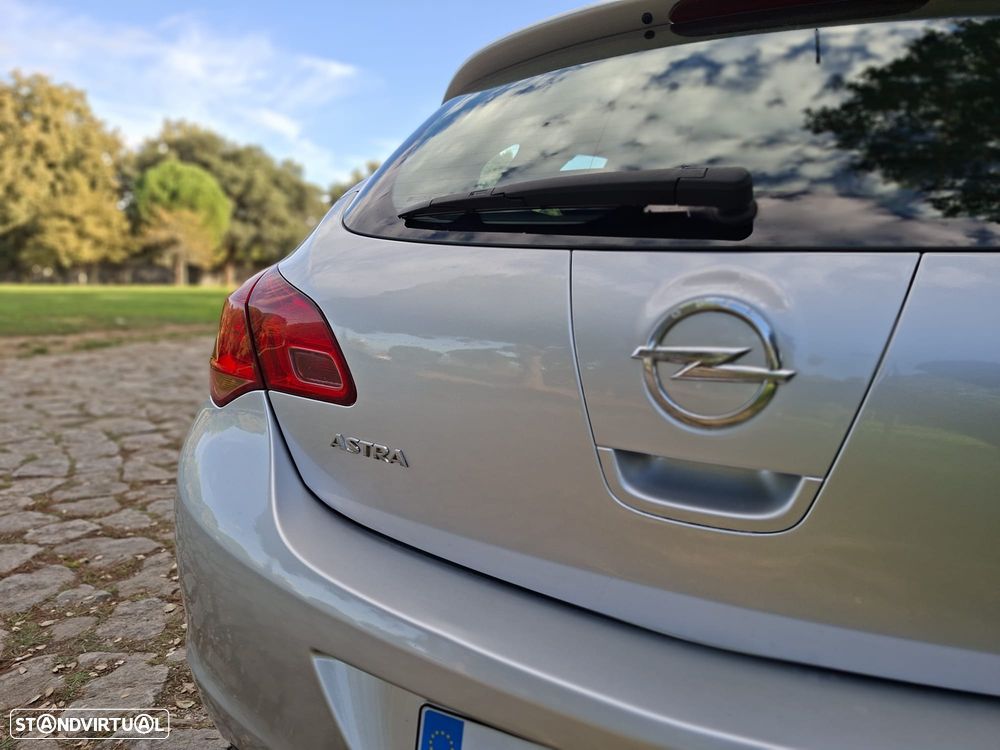 Opel Astra 1.4 Enjoy - 18