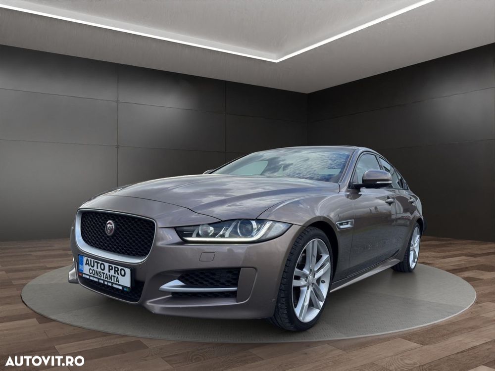 Jaguar XE - 1