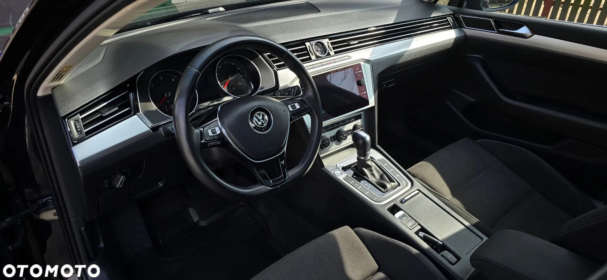 Volkswagen Passat 2.0 TDI BMT Comfortline DSG - 9